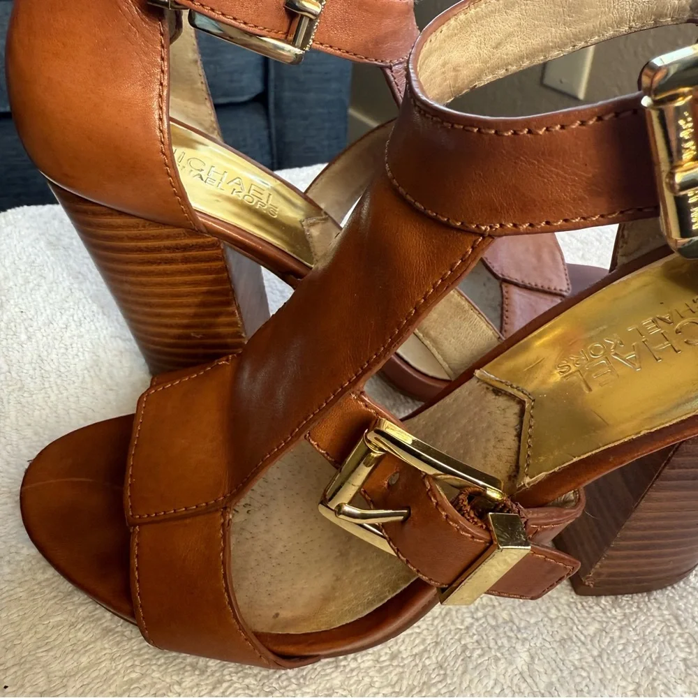 Michael Kors Robin T Strap Brown Leather Heeled Sandals Size 6.5